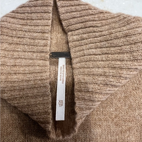 Free People 100% cashmere Sweater - Picture 4 of 11